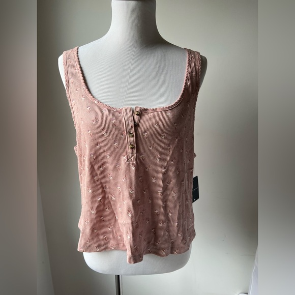 LUCKY BRAND top - Picture 1 of 8